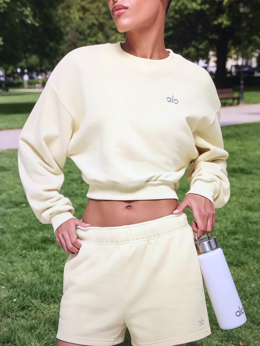 ALO Yoga Set Pale Yellow Cropped Crew Sweatshirt With Short